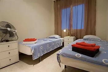 Family 4* Барселона